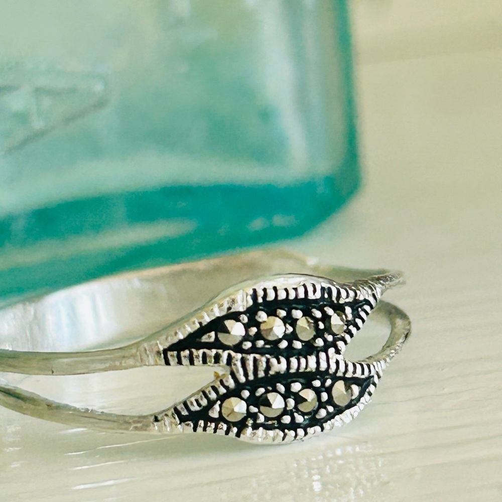 Vintage Sterling Silver Ring Size 7.5